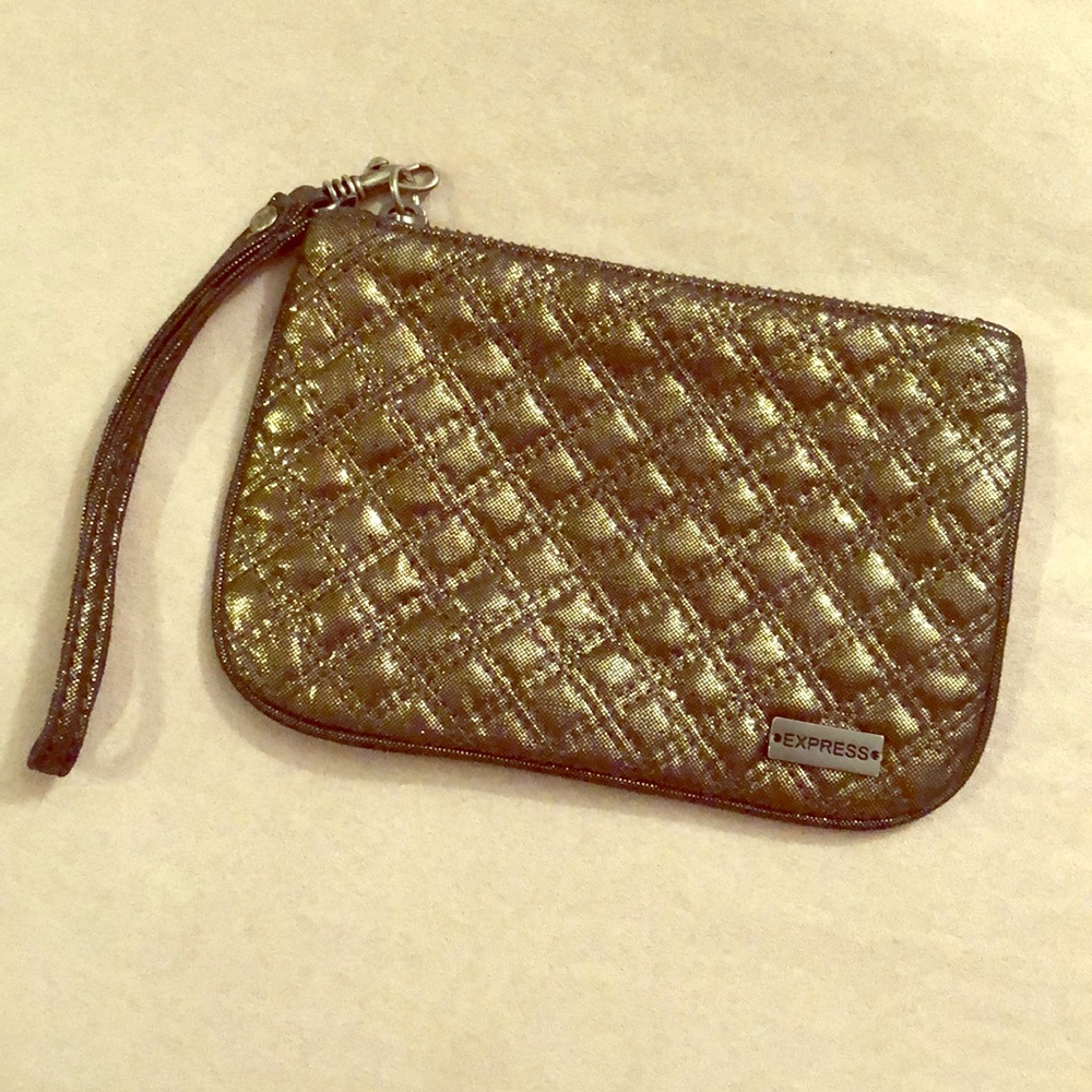 Express wristlet